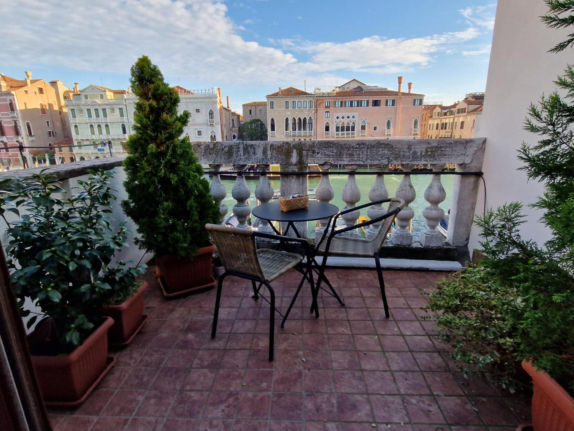 Residenza La Veranda A Rialto Hotel Venetië Buitenkant foto